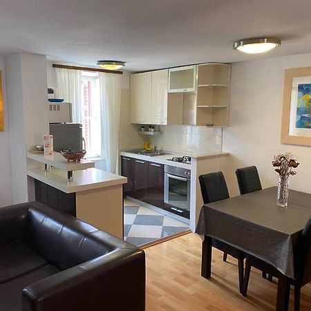 Apartment Jimmy - Luxury 65M2 Two Bedrooms Aprtmnt Дубровник Экстерьер фото